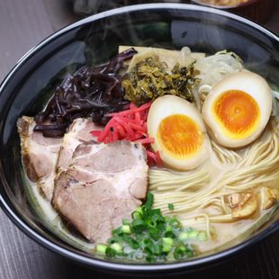 Hakata thin noodles | Ramen EN